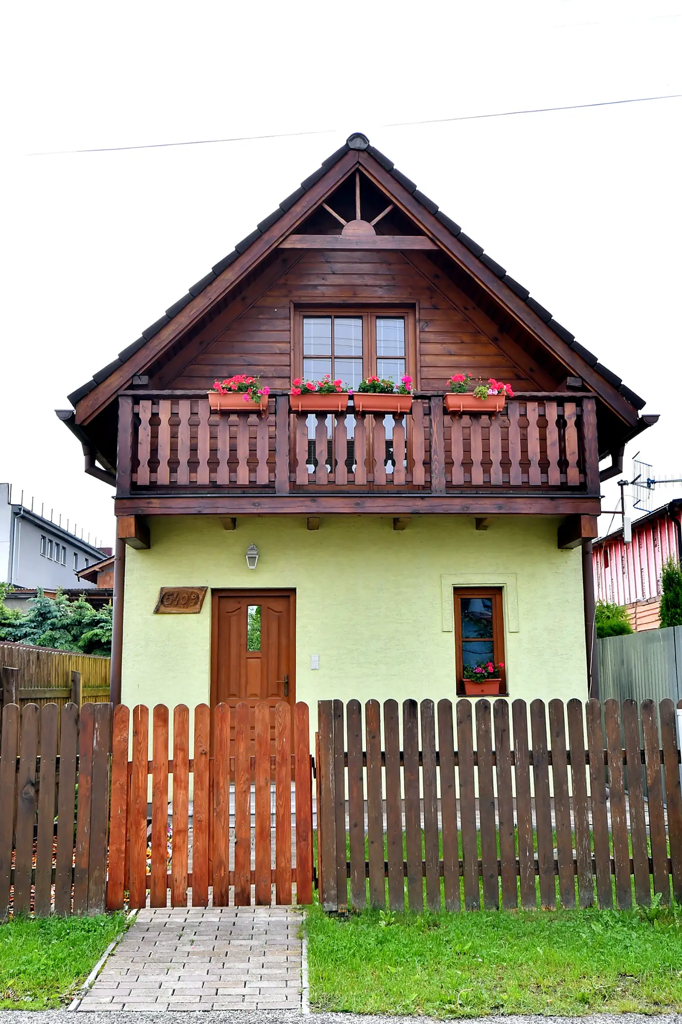 Domček TIS - exteriér