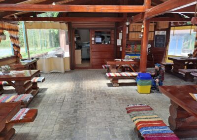 Poniklec - interiér 4