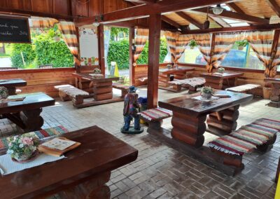 Poniklec - interiér 5